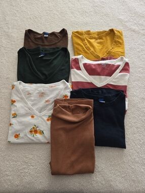 Old Navy Tops Bundle, Women's Size Large, Pre-owned - Multicolor
